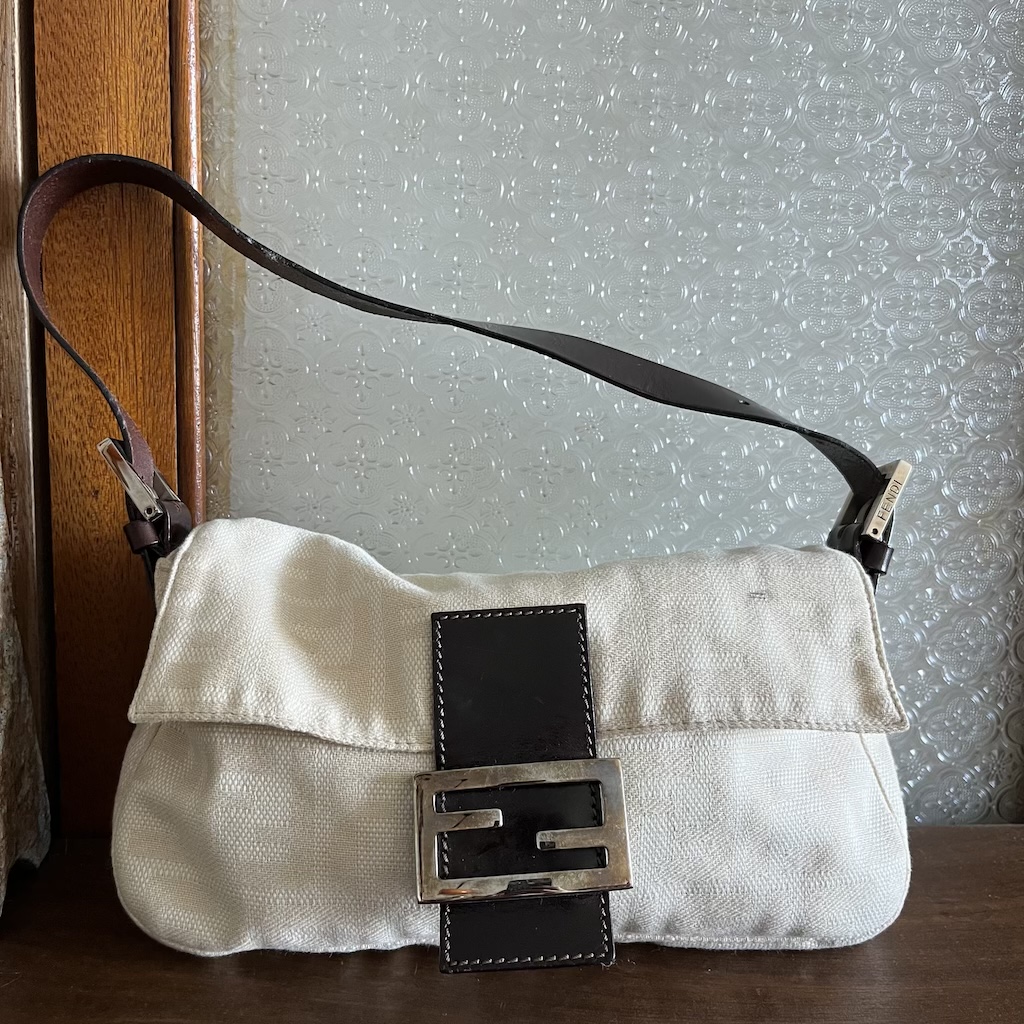 Baguette bag discount fendi vintage